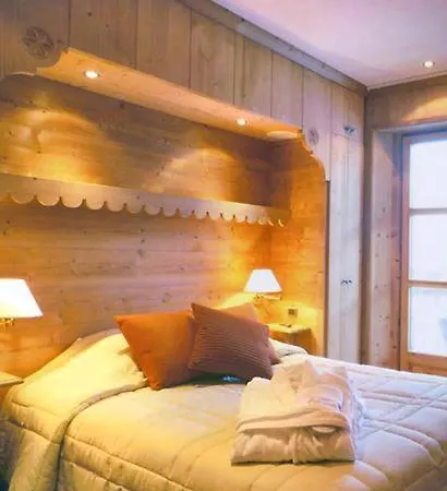 Val D Isere Chalet Sleeps 10 Chalet Val-d'Isere